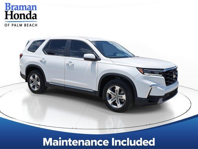 new 2025 Honda Pilot car, priced at $47,550