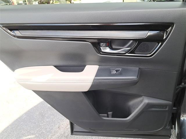 used 2025 Honda CR-V car, priced at $30,900