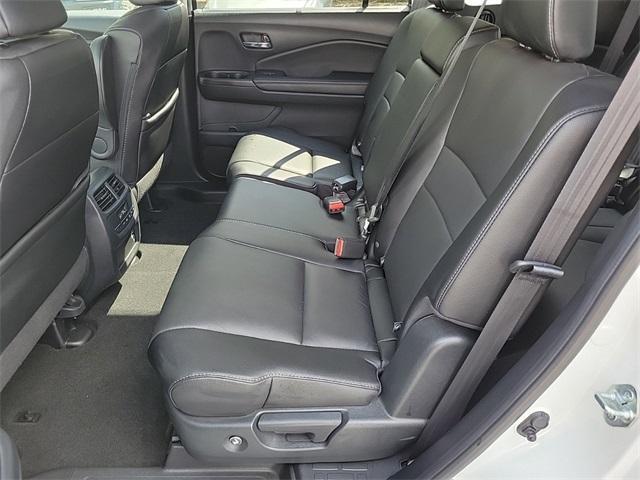 used 2022 Honda Pilot car, priced at $33,828