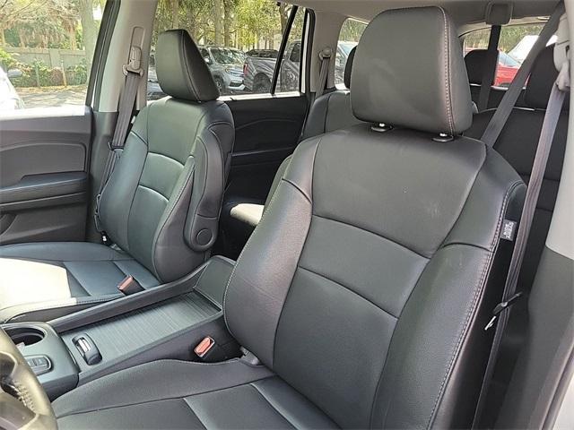 used 2022 Honda Pilot car, priced at $33,828