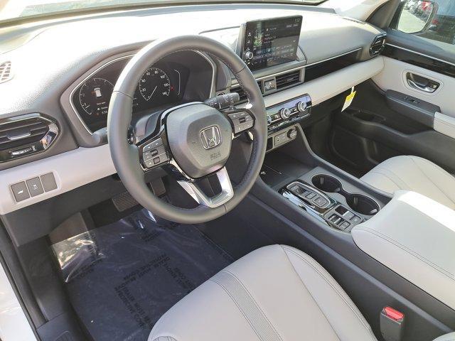new 2025 Honda Pilot car, priced at $48,235