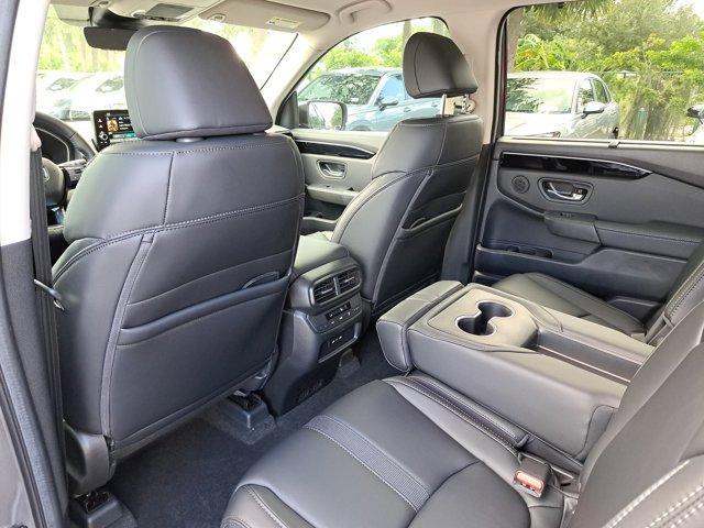 new 2025 Honda Pilot car