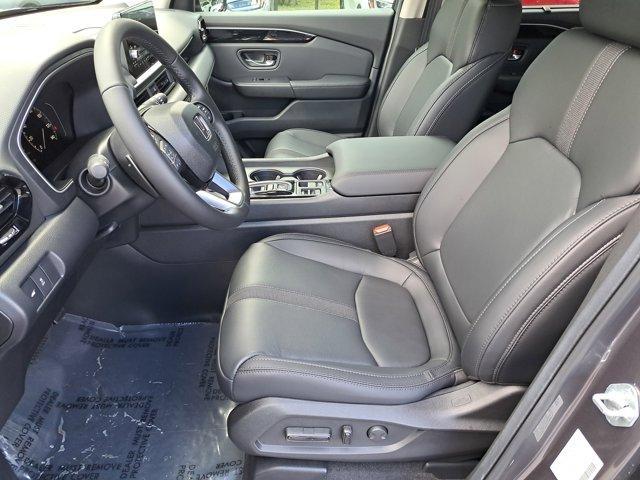 new 2025 Honda Pilot car