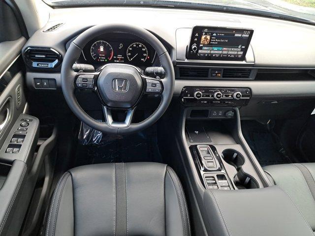 new 2025 Honda Pilot car