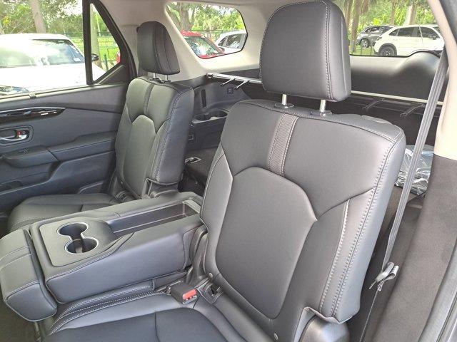 new 2025 Honda Pilot car