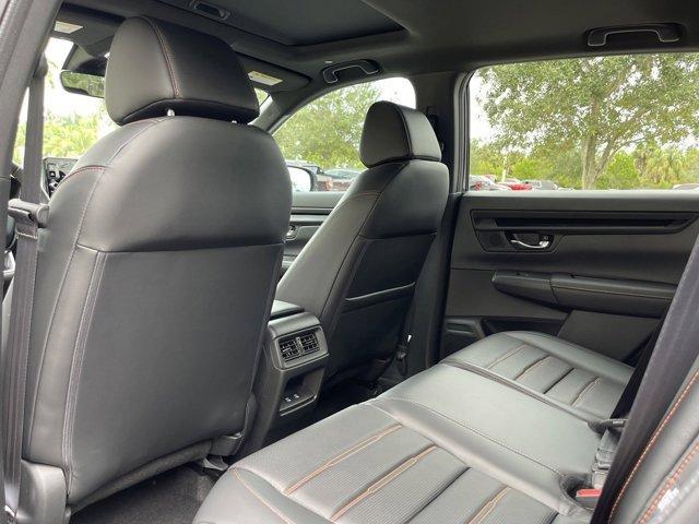 new 2025 Honda CR-V Hybrid car, priced at $39,045