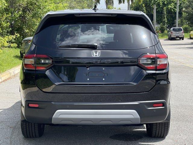 new 2025 Honda Pilot car, priced at $46,695