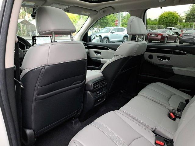 new 2025 Honda Pilot car, priced at $51,125