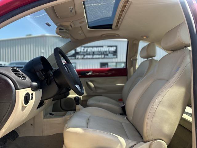 used 2007 Volkswagen New Beetle car, priced at $3,995