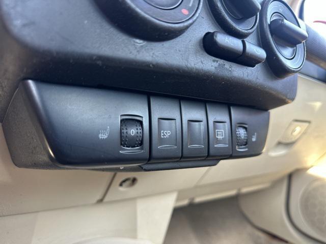 used 2007 Volkswagen New Beetle car, priced at $3,995