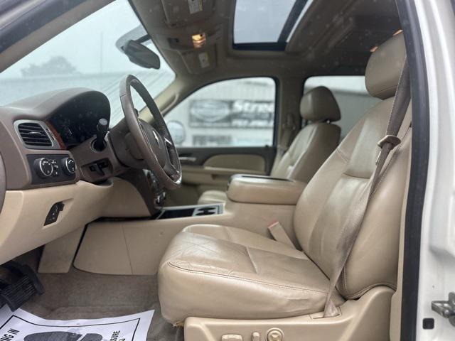 used 2011 Chevrolet Avalanche car, priced at $10,595