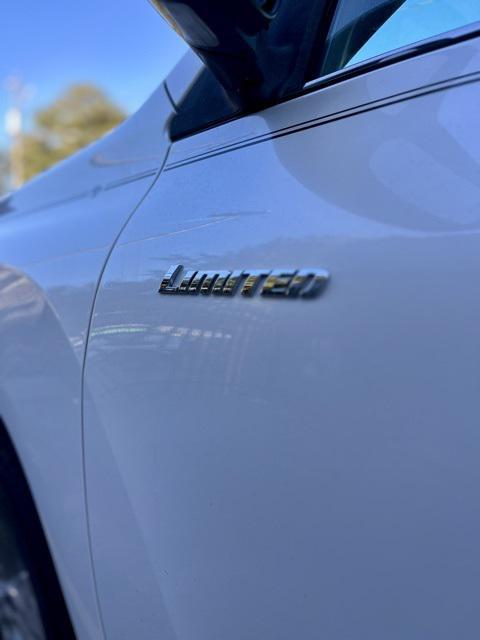 used 2013 Toyota Highlander car, priced at $14,799