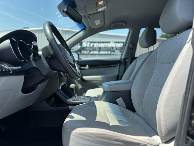 used 2011 Kia Sorento car, priced at $5,895