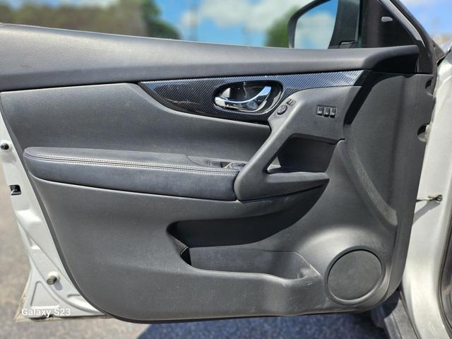 used 2017 Nissan Rogue car, priced at $9,595