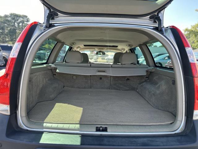 used 2006 Volvo XC70 car, priced at $3,500