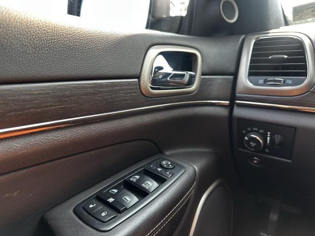 used 2014 Jeep Grand Cherokee car, priced at $10,995