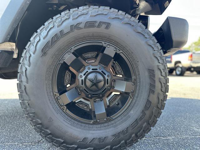 used 2017 Jeep Wrangler Unlimited car, priced at $14,995