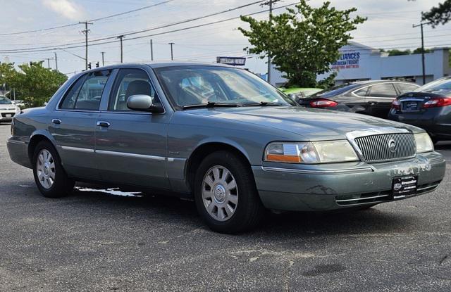 used 2005 Mercury Grand Marquis car, priced at $3,995