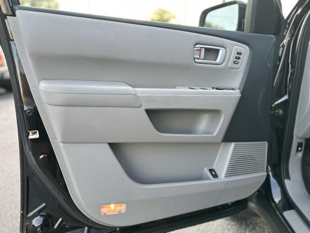 used 2015 Honda Pilot car, priced at $12,995