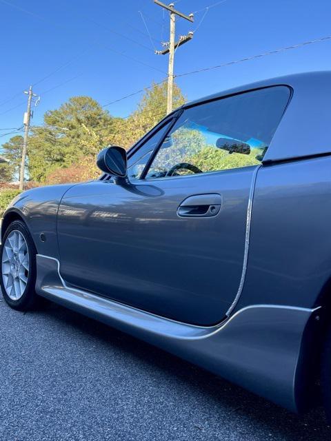 used 2002 Mazda MX-5 Miata car, priced at $8,995