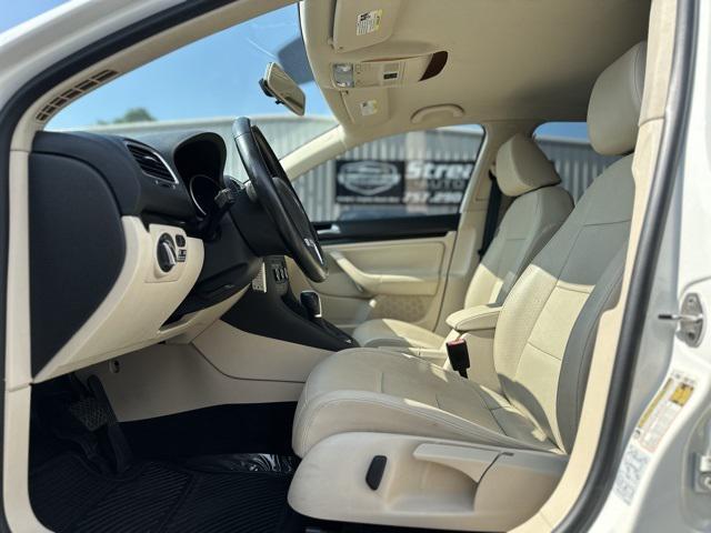 used 2011 Volkswagen Jetta SportWagen car, priced at $6,595