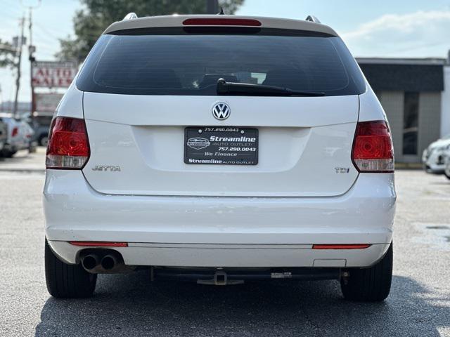 used 2011 Volkswagen Jetta SportWagen car, priced at $6,595