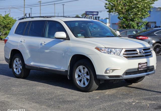 used 2013 Toyota Highlander car, priced at $9,995