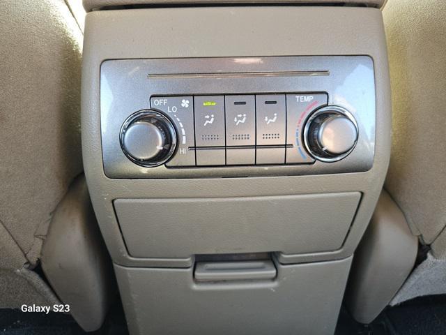used 2013 Toyota Highlander car, priced at $9,995