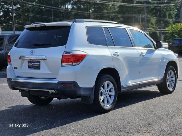 used 2013 Toyota Highlander car, priced at $9,995