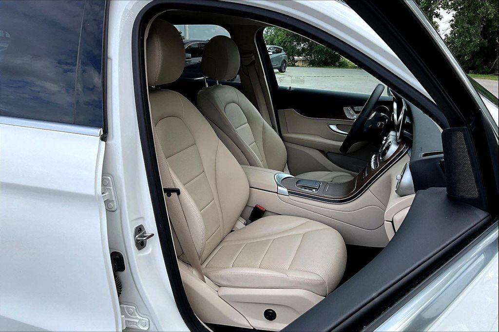 used 2022 Mercedes-Benz GLC 300 car, priced at $33,333