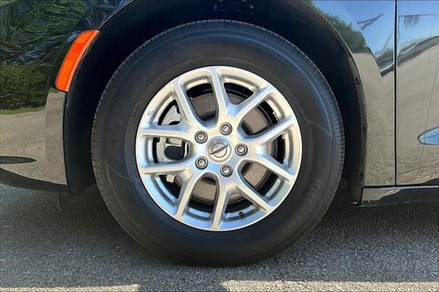 used 2023 Chrysler Pacifica car, priced at $25,555