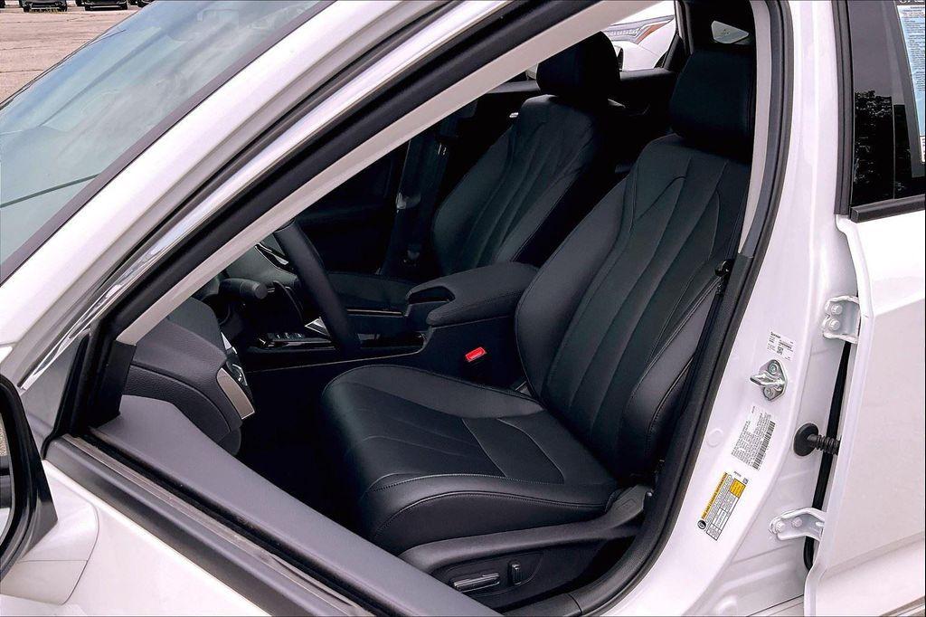 new 2025 Acura Integra car, priced at $35,694