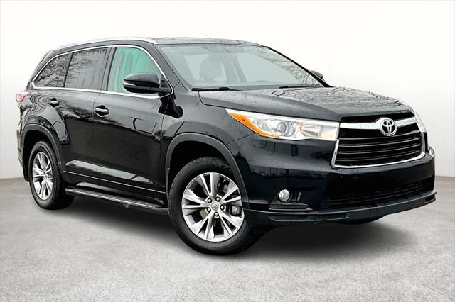 used 2014 Toyota Highlander car, priced at $17,000