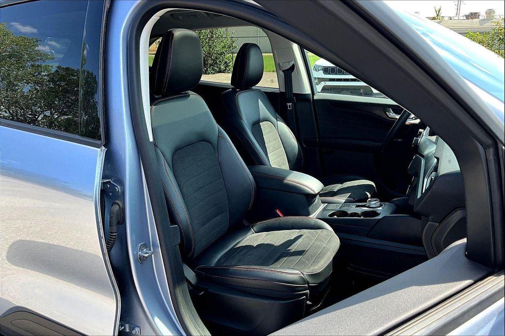 used 2022 Ford Escape car, priced at $27,500