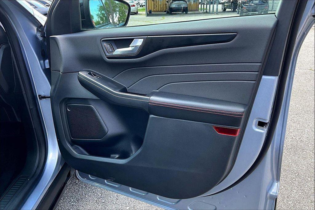 used 2022 Ford Escape car, priced at $27,500