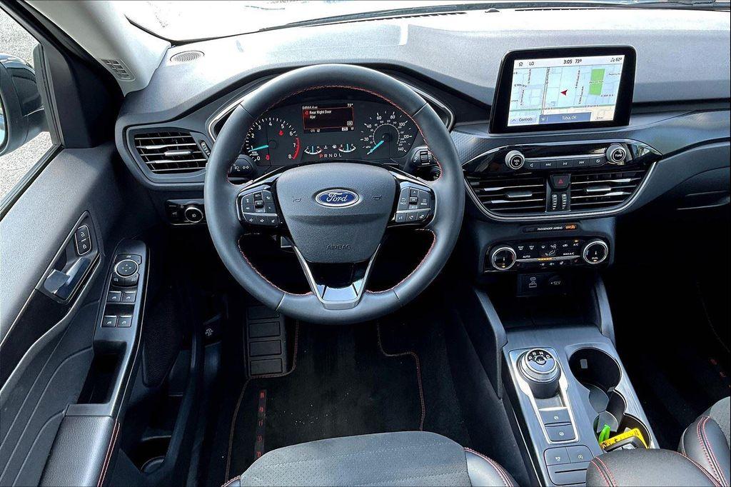 used 2022 Ford Escape car, priced at $27,500