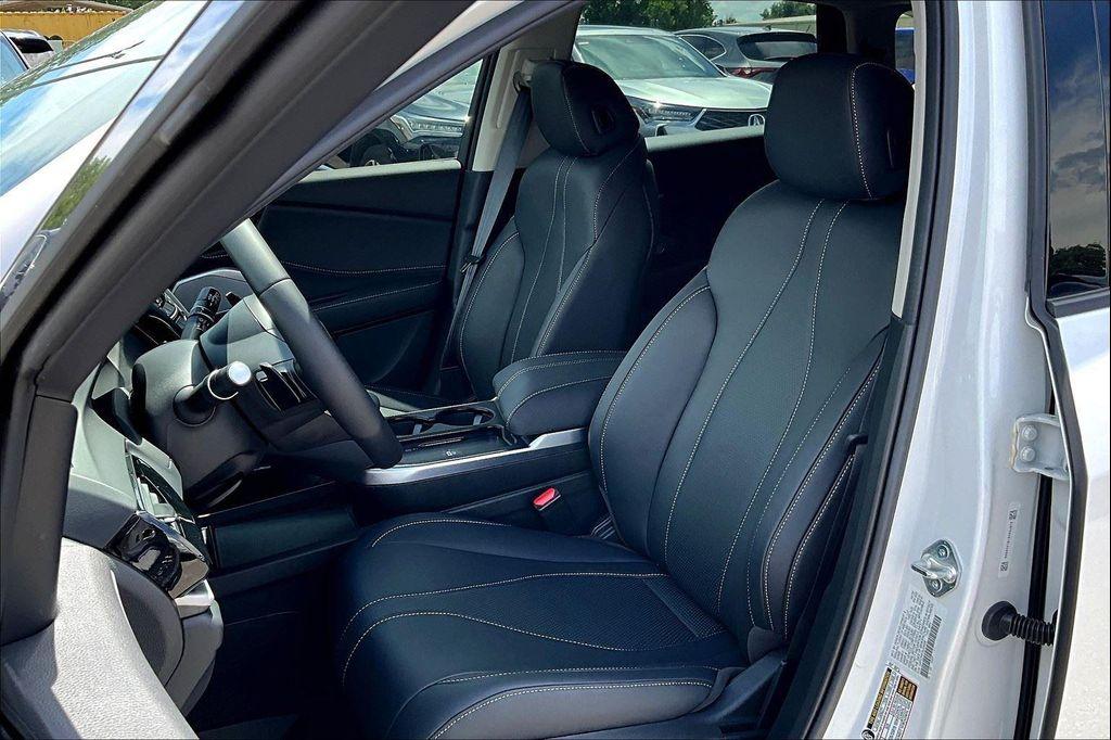 new 2025 Acura RDX car, priced at $50,149