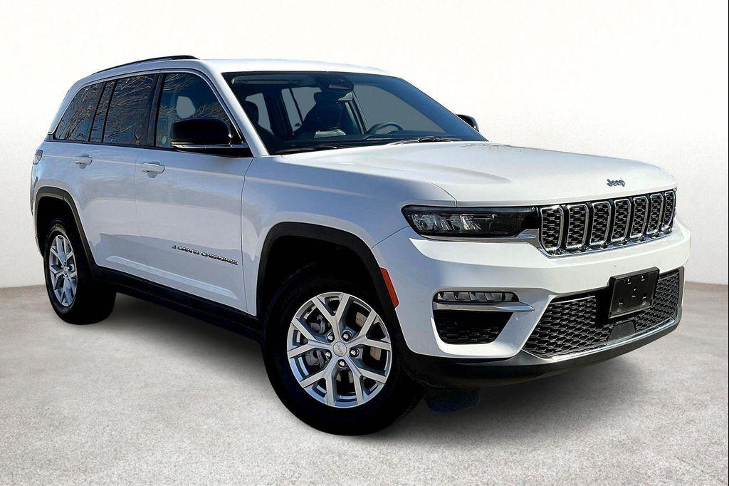 used 2023 Jeep Grand Cherokee car, priced at $28,500