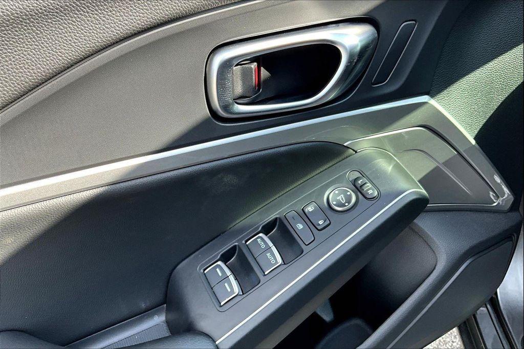 used 2025 Acura Integra car, priced at $32,000