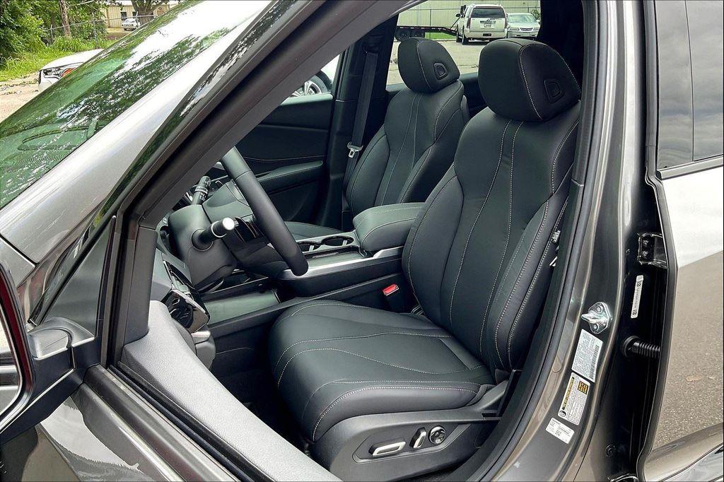new 2025 Acura RDX car, priced at $47,549