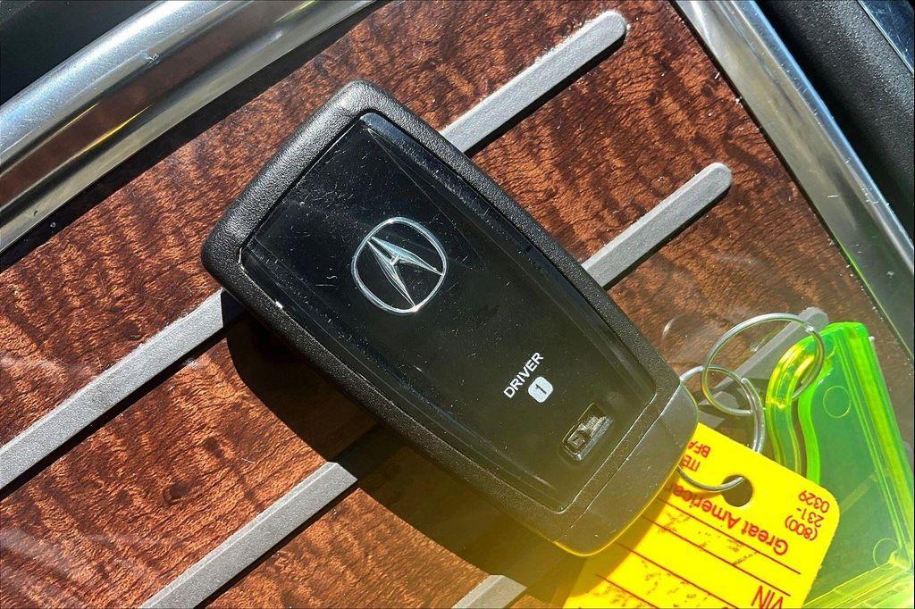 used 2018 Acura MDX car, priced at $18,000