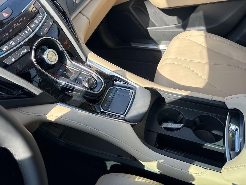 used 2024 Acura RDX car, priced at $34,900