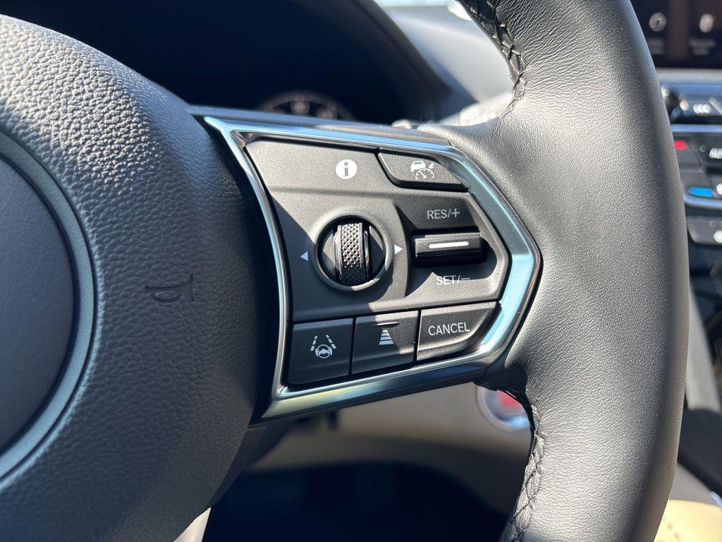 used 2024 Acura RDX car, priced at $34,900