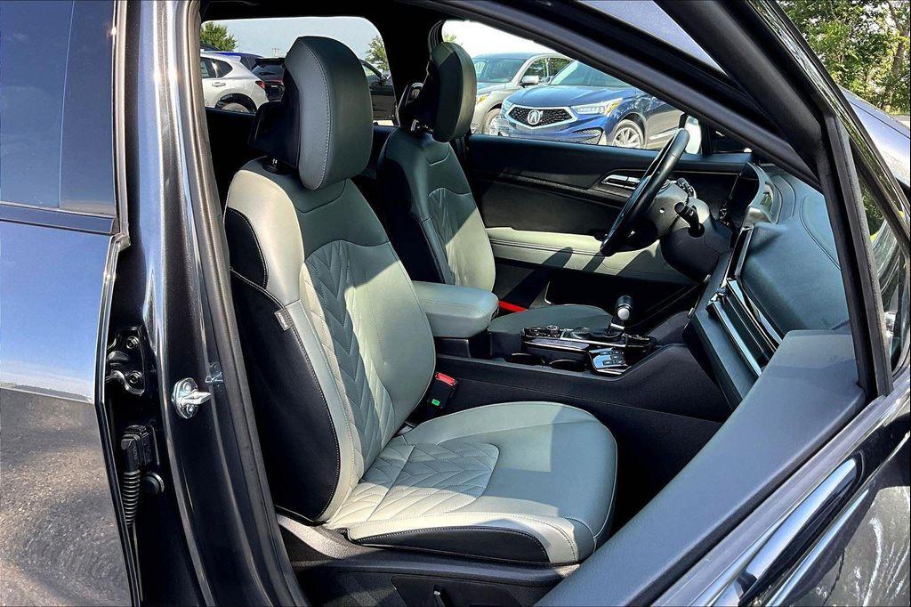 used 2024 Kia Sportage car, priced at $34,333
