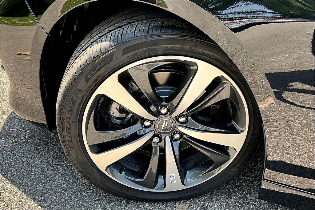 used 2025 Acura TLX car, priced at $39,000