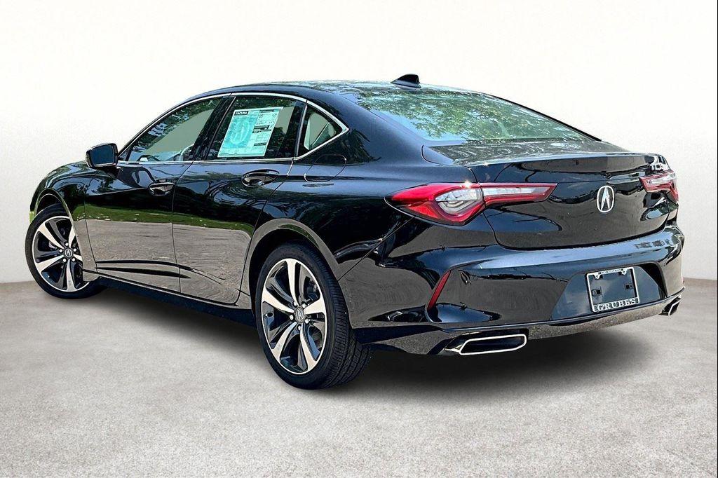 used 2025 Acura TLX car, priced at $39,000