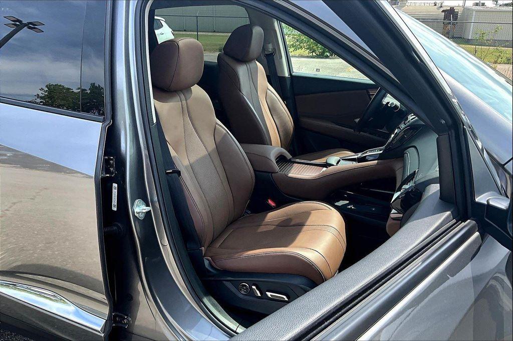 used 2023 Acura RDX car, priced at $36,500