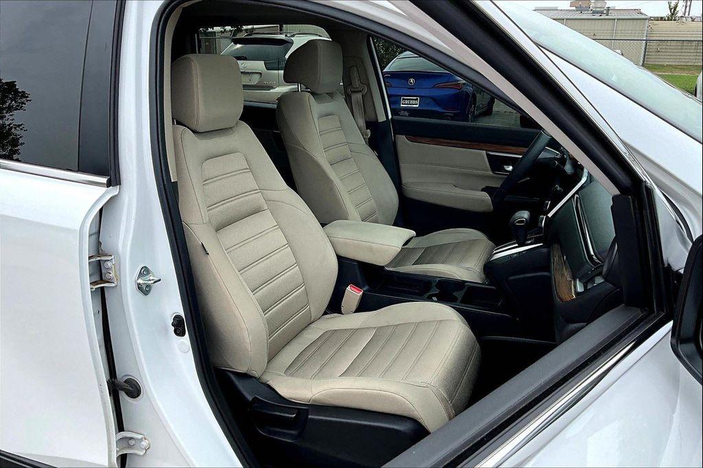 used 2022 Honda CR-V car, priced at $26,000
