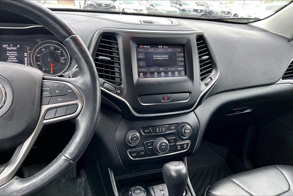 used 2019 Jeep Cherokee car, priced at $17,700