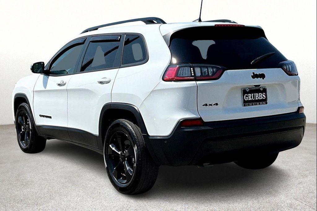 used 2023 Jeep Cherokee car, priced at $28,400